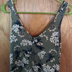 American Eagle Outfitters Tops | Aeo Flowy Green Flowered Tank | Color: Cream/Green | Size: S