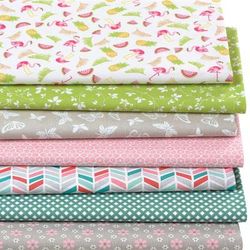 Lot de 7 coupons de tissu patchwork "motifs printaniers/estivaux", contenu selon disponibilité