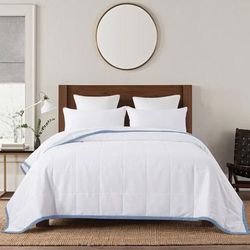 Framed Down Alternative Blanket by St. James Home in Blue Fog (Size TWIN)