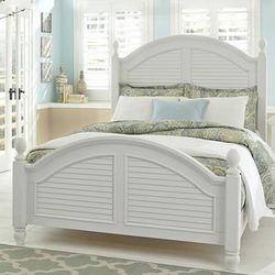 King Poster Bed - Liberty Furniture 607-BR-KPS