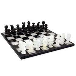 'Classic Hand-Carved Marble and Onyx Chess Set from Mexico'