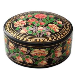 Papier mache box, 'Rose Grandeur'