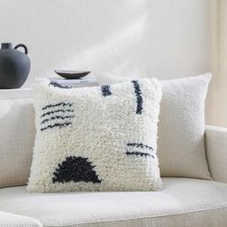 Keoki 18" Square Modern Wool Ivory/Black Throw Pillow - Boutique Rugs