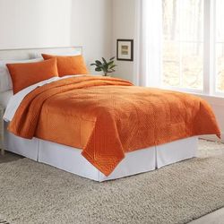Geo Diamond Velvet Quilt by BrylaneHome in Spice (Size FL/QUE)