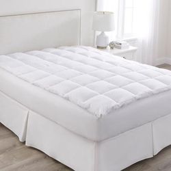 BH Studio Mattress Topper by BrylaneHome in White (Size KING)