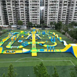 Inflatable Amusement Lake Water Park Inflatable Obstacle Course