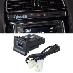 Caricabatteria rapido per auto a luce rossa presa di interfaccia USB QC3.0 per caricabatterie per cellulare per VW Polo 2014 2015 2016 2017 2018