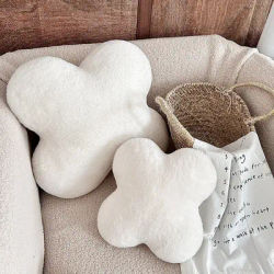 Oreiller nordique Simple en fourrure de lapin, décoration de maison, trèfle à quatre feuilles, en peluche, coussin de canapé, tapis de sol Futon
