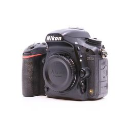 Used Nikon D750