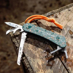 Gentlemen's Hardware Marine Multi-Tool Camping supplies Survival Tactical Self defense gadgets Outdoor Folding knives EDC