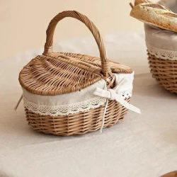 Cestino da picnic di grande capacità con coperchio Cestino in vimini intrecciato in bambù Contenitore per snack per la conservazione della frutta per la casa Cestino in vimini per esterni