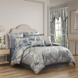 Lorenzo 3 Piece Comforter Set by Royal Court in Blue (Size FL/QUE)