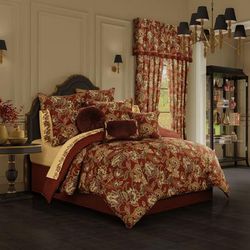 Montecito Red 4 Piece Comforter Set by Royal Court in Red (Size FULL)
