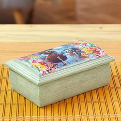 'Handmade Pinewood Jewelry Box with Catrina-Themed Decoupage'