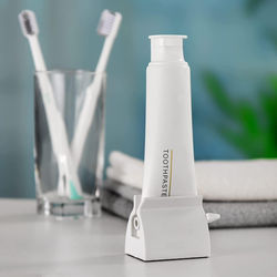 Magic Rolling Tube Squeezer White