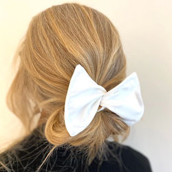Elegant Deft Bun White
