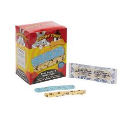 Looney Tunes Stat Strip Adhesive Strip 3/4 X 3 Inch Plastic Rectangle Kid Design (Looney Tunes Bugs and Daffy) Sterile (278006_BX)