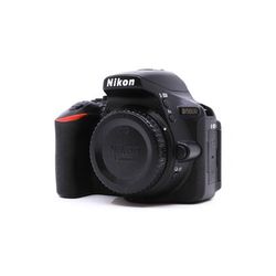 Used Nikon D5600