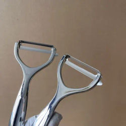 Kitchen Professional Potato Peeler Fruit And Vegetable Razor Zinc Alloy Peeler Home Use Efficient Skin Removal Tool