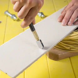 Deli High-Quality Glass Cutter Small Size with Steel Blade Anti-skid Handle Durable Diamond Cutter Head for Precision Cutting