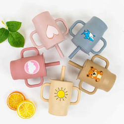 Silicone 180ml Baby Learning Drinking Cup with Handle and Straw Training Cup, Cartoon Printed Leak-Proof Baby Water Cup