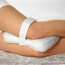 Oreiller pour les jambes et les genoux, 1 pièce, avec sangle réglable, pour dormir sur le côté, Support du genou avec sangle antidérapante, relaxation des jambes