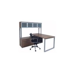 TrendSpaces Layered L-Desk w/Hutch