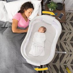 HALO Bassinest Swivel Sleeper Premier Silver River Stone