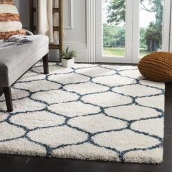 "Hudson Shag Collection 5'-1" X 7'-6" Rug in Ivory And Slate Blue - Safavieh SGH280T-5"