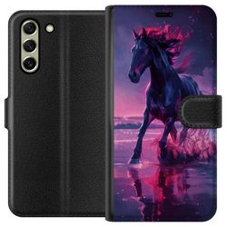 Kompatibelt Lommeboketui til Samsung Galaxy S21 FE 5G Elegant svart hest som løper gjennom vann i lilla og rosa lys med en magisk følelse.