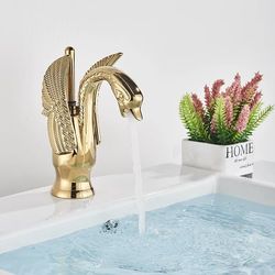 Badrumsblandare Svan - Tvättställsblandare - Vintage Design - Låg Modell Bänkmontage - Enspaks Varm Och Kall - Polerad Guldmässing