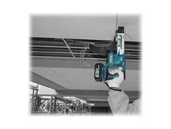Makita DFR550Z - Auto-feed screwdriver - sladdlös - inget batteri - 18 V