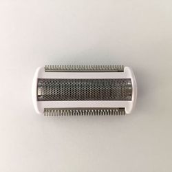 2 kappaleen vaihtopäät Philips-parranajokoneisiin BRL130, BRL140, BRL175, terät ja foliot.