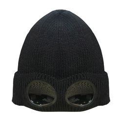 Strikket hue med beskyttelsesbriller Black