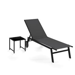 Justerbart sett med utemøbler og bord, grå