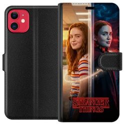 Kompatibelt Lommeboketui til Apple iPhone 11 Max Mayfield i delt portrett mellom dagslys og mørk parallel verden i Stranger Things-stil