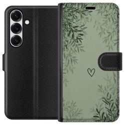 Kompatibelt Lommeboketui til Samsung Galaxy S25 Grønn minimalistisk bakgrunn med enkelt hjerte, botaniske blader og myke naturlige skygger