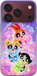 Kompatibelt Mobildeksel til Apple iPhone 18 Pro Tegnede jentefigurer med bamser, hjerter og stjerner i et fargerikt rosa karaktermotiv