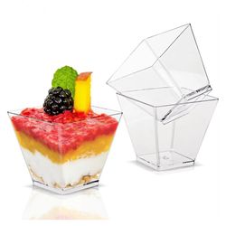 Firkantede Plastbegre 120 ml – 25-pakning Serveringsbegre for Dessert, Mousse