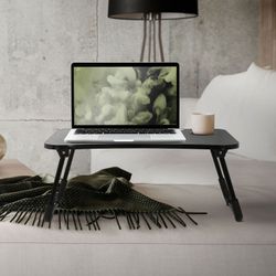 ML-Design Kannettavan tietokonepöytä sänkyyn/sohvalle; musta 60x40 cm; taitettava sänkypöytä; kannettavan tietokoneen pöytä 4 USB-latausliitännällä;