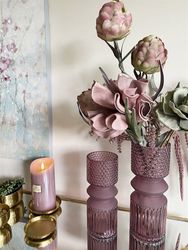 Evie Glasvas – Elegant enkelhet i rosa glas - NEDSATT