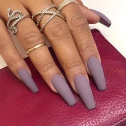 Ceyue Solid farve Lang Ballet Serie Wear Nail Færdig Fake Nail Patch Nail Patch Vandtæt Aftagelig 2
