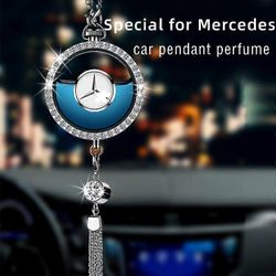 Auton riippuhajuvesi Mercedes-Benz C-sarja A-sarja E-sarja gla/glb/glc/c260l taustapeili riippuva hajuvesipullokoriste noin Bensiinille
