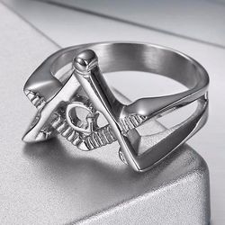 Bricks Masons Firkantet og kompas skitseret ring 13