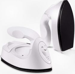 Kompakti kannettava minilämpöpuristin askarteluun, käsisilitysrauta latausalustalla, pieni ja kevyt (149 merkkiä)