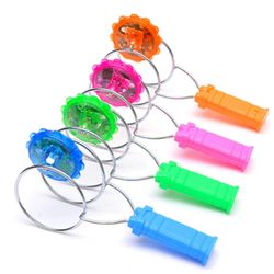 Pyörivä LED-kehruu Magneettinen kehruu Top Lasten juhlarekvisiitta Ahdistus