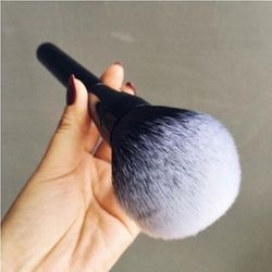 Soft Powder Brush Beauty Makeup Blush Brush Foundation Makeup Børster Professional Cosmetics Tools