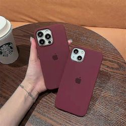 Silikonipuhelinkotelo iPhone 13:lle Kirsikka