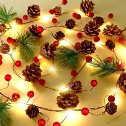 Led Pine Cone Light String Pine Nåle Rød Frugt juledekoration Lys String Batteri Indendørs String Lights Lanterner