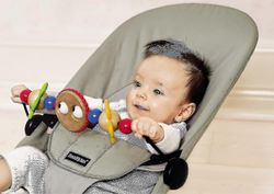 Vauvan keinutuoli Matching Sleep Aid -musiikkilelu (keinutuoli ei sisälly toimitukseen)